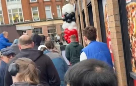 Boss Pizza Opens Clydebank Outlet to Large Crowds