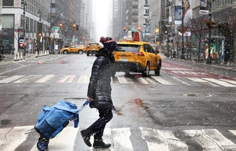 Storm Hernando Grounds Edinburgh Flights as New York Vanishes Under Snow